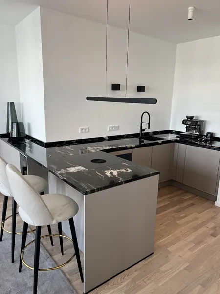 ALL INCLUSIVE I Luxus Neubau Wohnung | Voll möbliert I Balkon — photo 1